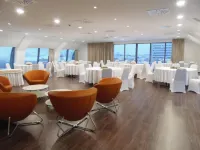 Hotel Saffron - breakfast