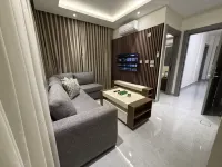 004 JRE apartment with stunning boulevard veiw - Condos