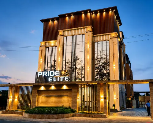 Pride Elite Daman Отели в г. Даман