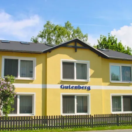 Appartementhaus Gutenberg in Binz - Ruhig & Zentral - Parkplatz am Haus - See & Strand fußläufig