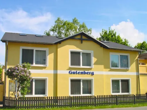 Appartementhaus Gutenberg - Ruhig & Zentral in Binz - Parkplatz Kostenlos - 6 Min Zum Ostseestrand - شقق