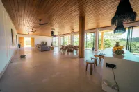 The 180 Villa - Mountain view