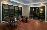 Bease's Bed and Breakfast - 2-Star