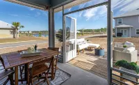 Windmark home steps2pool,min2beach,golf cart, fire pit, heated pool&beach equip - Gym