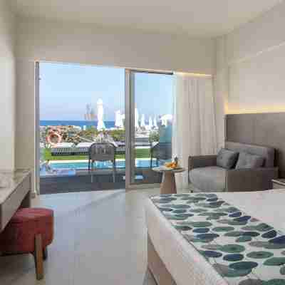 Pernera Beach Hotel Rooms