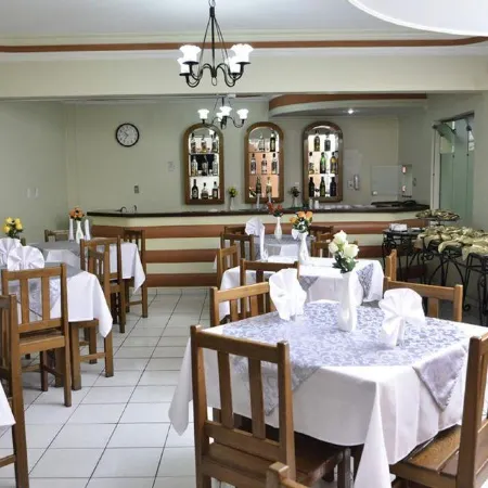 Ipê Guaru Hotel