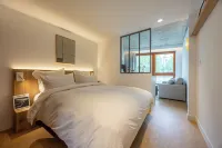 BABEL COMMUNITY Hôtel Bordeaux - 2-Star