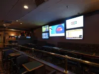 Travelodge by Wyndham Winnipeg Airport West Hotels near Assiniboia Downs