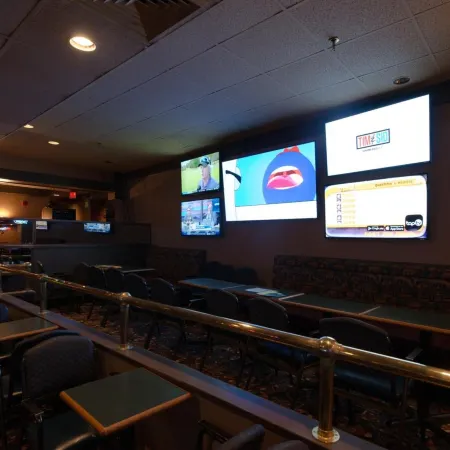 Travelodge by Wyndham Winnipeg Airport West