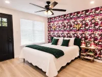 Welcome to The Pink Peony on Market Street in historic downtown Brenham. - 4-Star