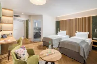 Parkhotel Güldene Berge - С баром