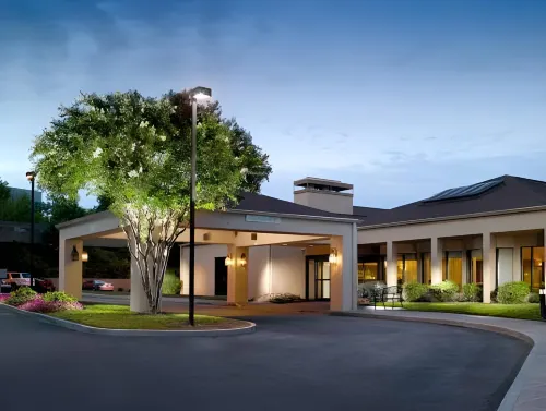 Courtyard by Marriott Atlanta Windy Hill/Ballpark - balcony