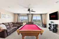 Sleeps 14 Pool Spa Fire Pit Billiards EV Plug - Bungalows