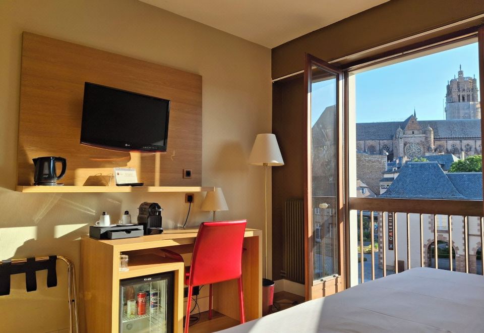 Hôtel Tour Maje - Housity