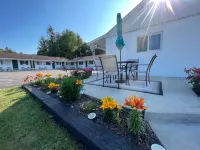 Cedars Motel - 2-Star