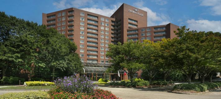 Crowne Plaza ATLANTA PERIMETER AT RAVINIA by IHG Ξενοδοχεία στην πόλη DeKalb County