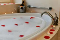 The St. Regis Atlanta - Hot Tub