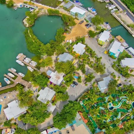 Captain Pip's Marina & Hideaway