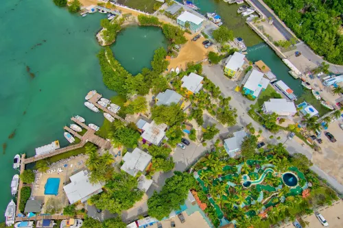 Captain Pip's Marina & Hideaway - Pool