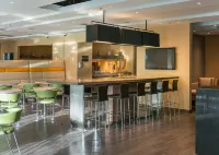 Hampton Inn by Hilton Barranquilla - bar
