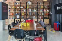 โรงแรม Moxy ที่สนามบิน Katowice - พร้อมอาหารเช้า