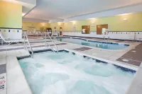 Fairfield Inn & Suites Grand Island - Bãi đậu xe