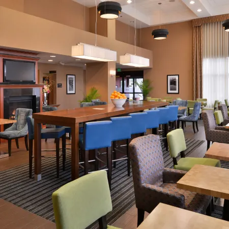 Hampton Inn & Suites by Hilton Tacoma