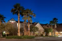 Residence Inn San Bernardino - parking