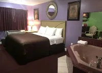 Scottish Inns and Suites - parking