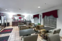 Red Roof Inn & Suites Savannah Airport - 2-Star