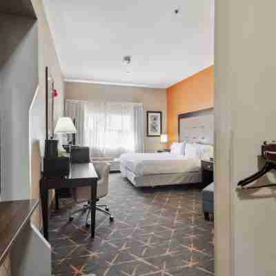 Holiday Inn & Suites SLIDELL - NEW ORLEANS AREA by IHG Rooms