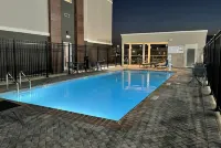 Hawthorn Extended Stay by Wyndham Sulphur (Lake Charles) - Pools