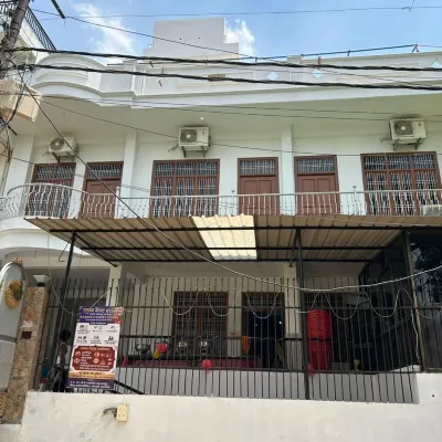 Raghav Guest House Hotels near Horinji Temple