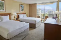 Waikiki Resort Hotel - Pools