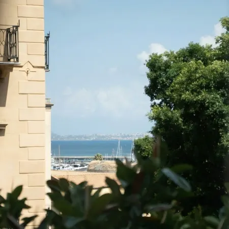 Porta Normanna Charming Rooms