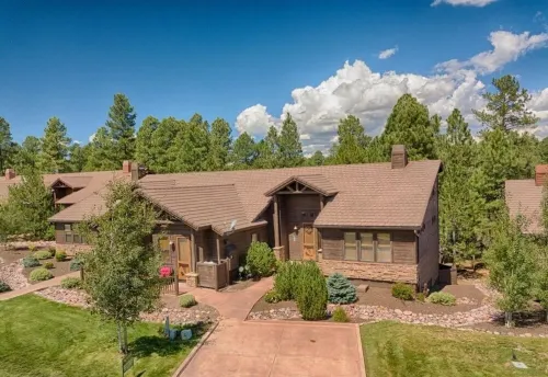 Awesome lodge on the 10th Fairway in the Torreon golf community in Show Low AZ. - Gym