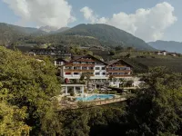 Hotel Starkenberg - Mountain View