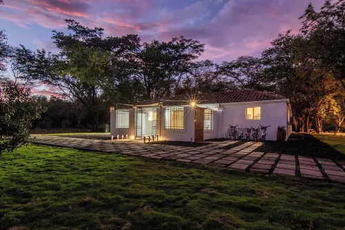 Surf Villa in Hacienda Iguana | Pool | Bikes - Vila