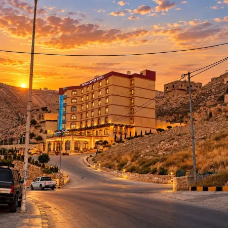 PETRA CANYON HOTEL
