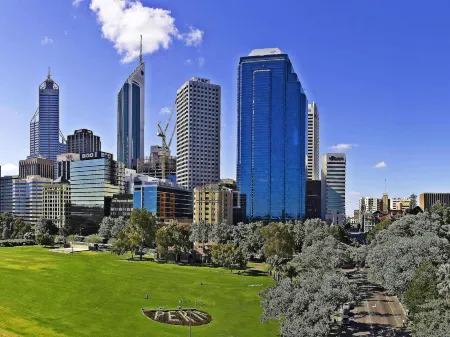 Mercure Perth Отели рядом с достопримечательностью «Форрест Чейз»