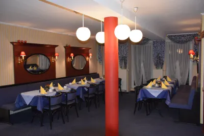 Hotel Buchholz Hotels near Holland-Park