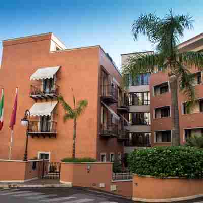 阿爾特密絲飯店 Hotel Exterior