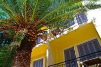 Hôtel le Grillon