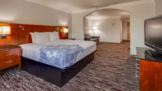 SureStay Plus Hotel by Best Western Benbrook Ft Worth