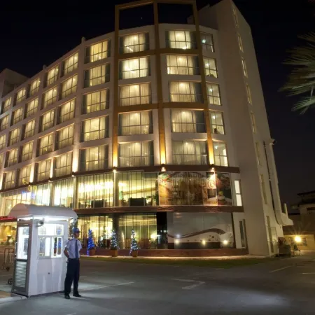 Lantana Resort Hotel Bangkok Отели рядом с достопримечательностью «Станция метро Ratchadapisek»