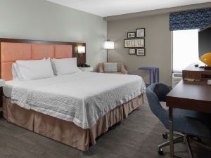 Hampton Inn Woodbridge