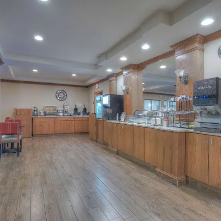 Comfort Inn & Suites