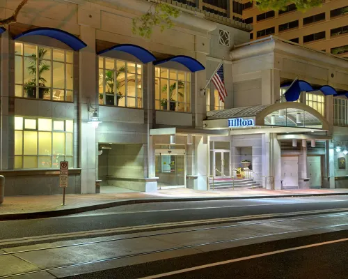 Hilton Portland Downtown Exterior Photos