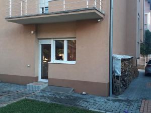 Inviting Very Nice 3-Bed Family Apartment in Niš