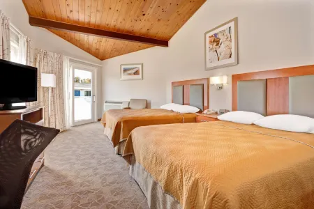 Travelodge by Wyndham Mill Valley/Sausalito Отели рядом с достопримечательностью «Stinson Beach»